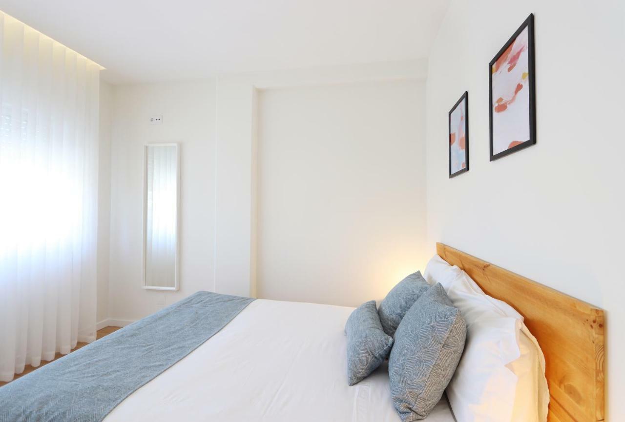 Hm - Living Batalha Square 2 Leilighet Porto Eksteriør bilde