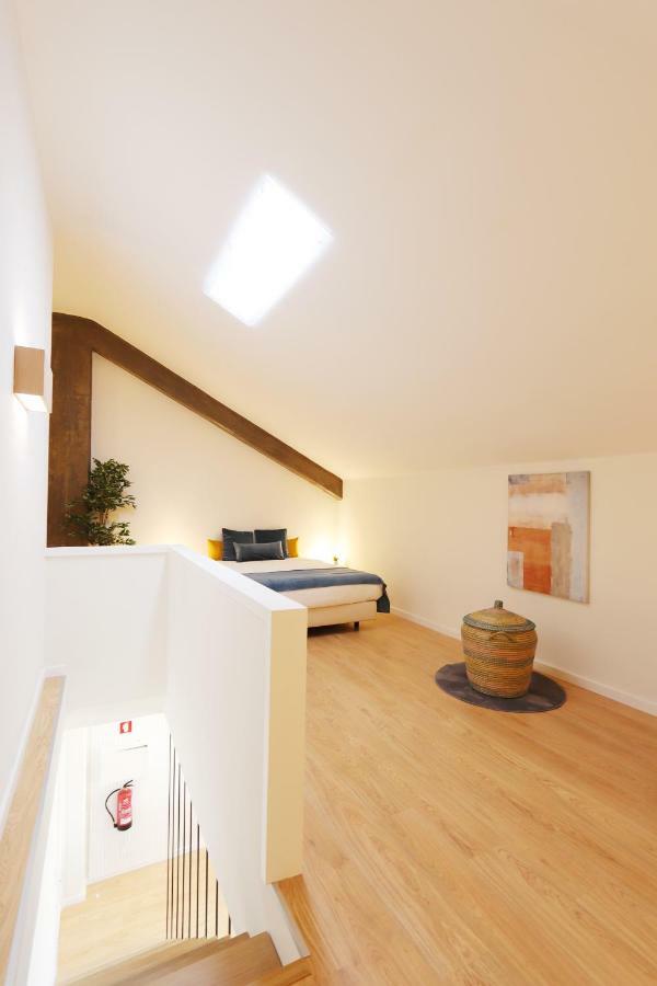 Hm - Living Batalha Square 2 Leilighet Porto Eksteriør bilde