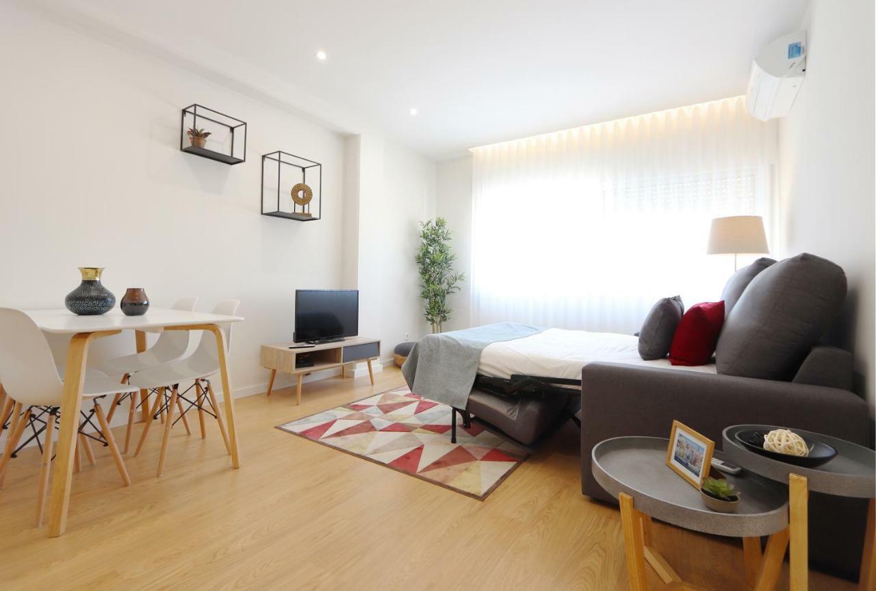 Hm - Living Batalha Square 2 Leilighet Porto Eksteriør bilde