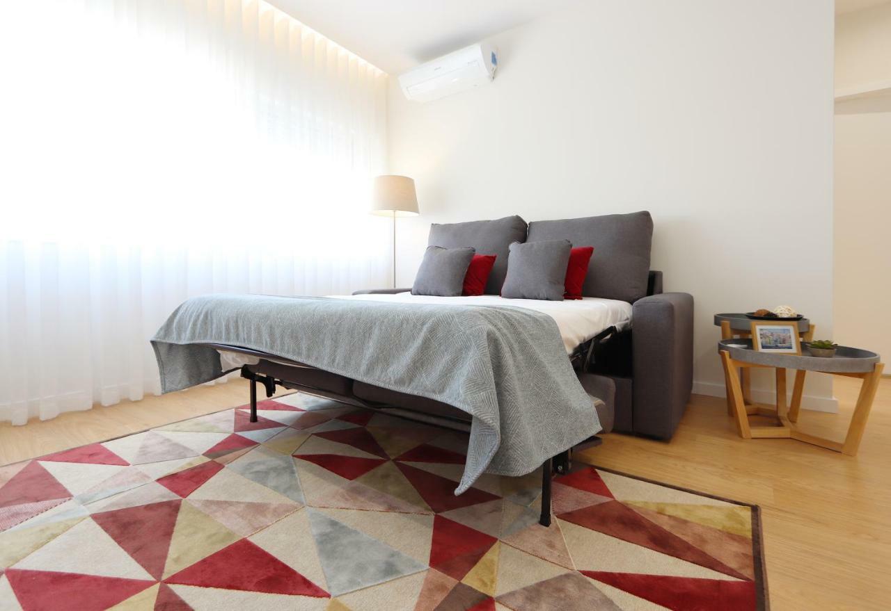 Hm - Living Batalha Square 2 Leilighet Porto Eksteriør bilde