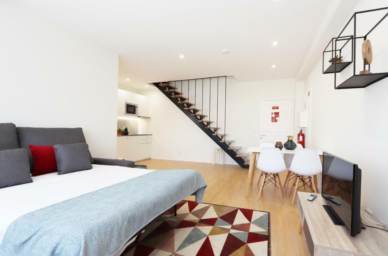 Hm - Living Batalha Square 2 Leilighet Porto Eksteriør bilde